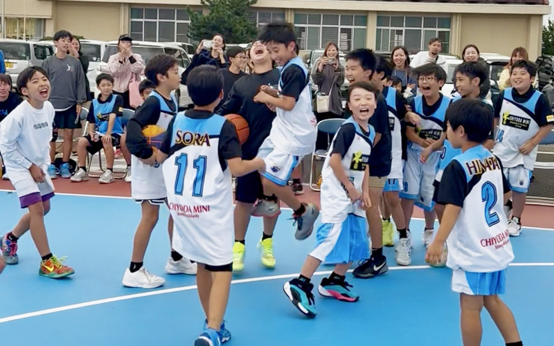 3x3バスケットボール大会に出場した笑顔の選手達